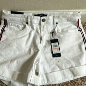 Women’s shorts